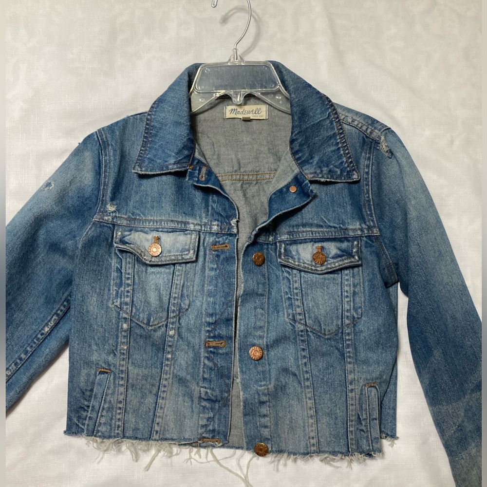 Madewell distressed jean jacket size M